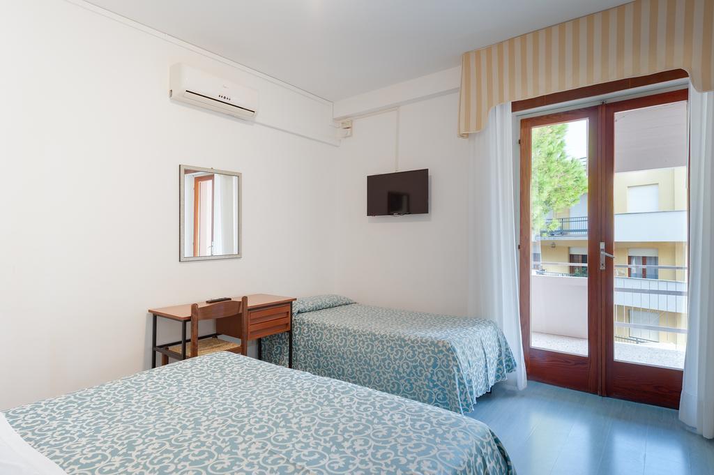 Helvetia Hotel 3*